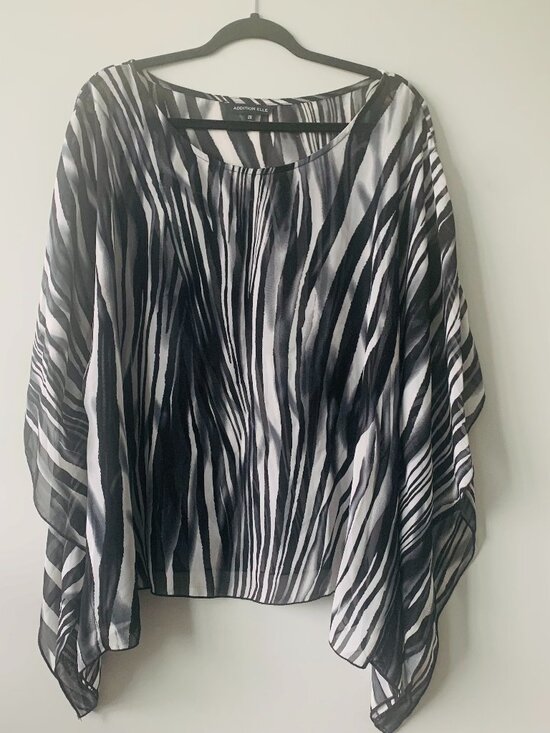 Addition Elle Tops - Addition Elle Abstract Relaxed drape style Blouse